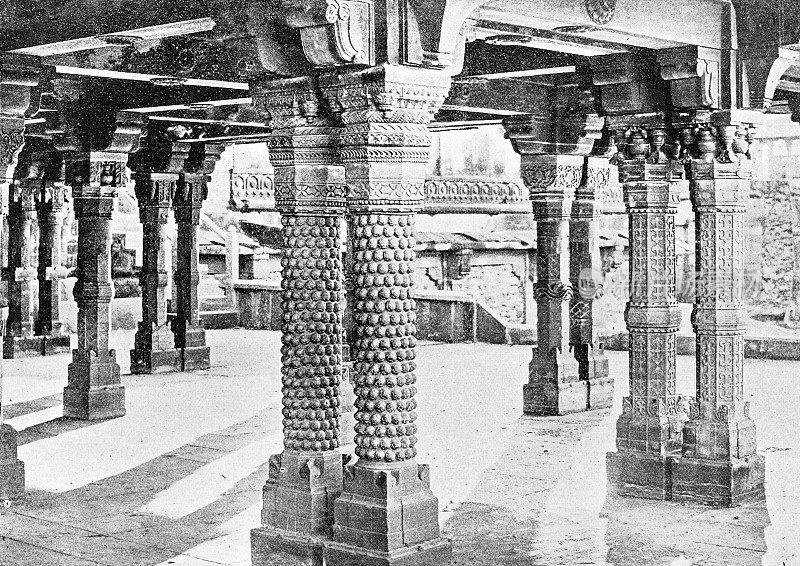 1895年印度的人物和地标:雕刻的柱子，Panch Mahal, Futtehpur Sikri